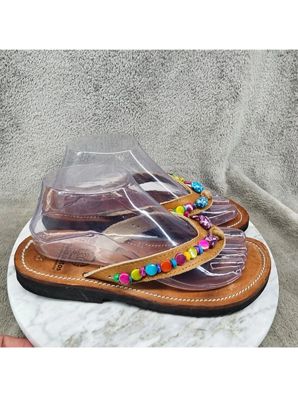 Pies Bonitos Shoes Womens Size 7.5 Brown Leather Beaded Thong Sandals *Read*